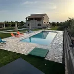 Ximitadi Estate *