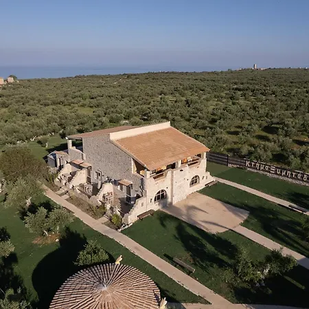 Ximitadi Estate Pírgos Dhiroú