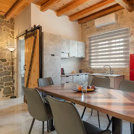 Ximitadi Estate * Pírgos Dhiroú