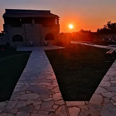 Ximitadi Estate * Pírgos Dhiroú