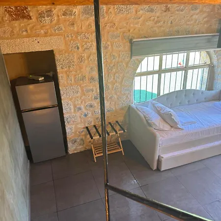 Ximitadi Estate Pírgos Dhiroú